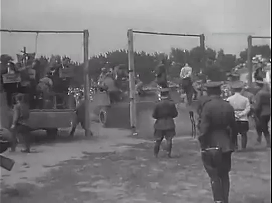 Суд над предателями и казнь фашистов. Суд над предателями и казнь фашистов.