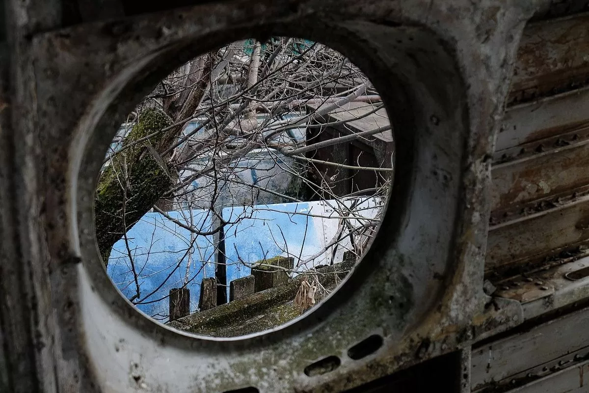 Эта груда металла когда-то была детским кинотеатром Эта груда металла когда-то была детским кинотеатром