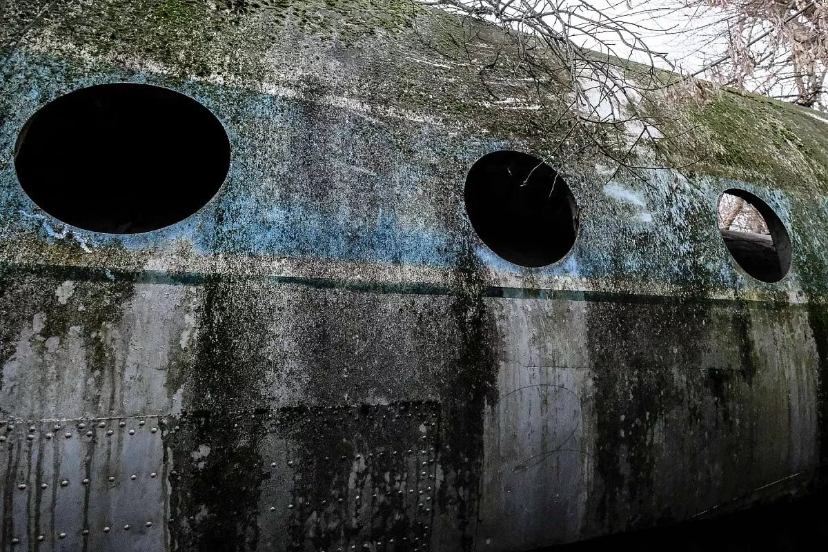 Эта груда металла когда-то была детским кинотеатром Эта груда металла когда-то была детским кинотеатром