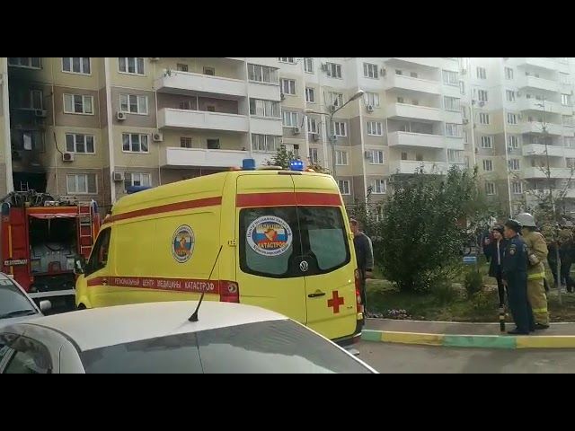Пожар на ул Котлярова  Эвакуация жильцов