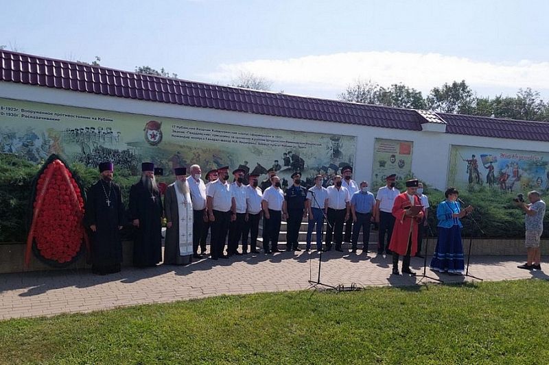 В станице Кущевской почтили память погибших в Великую Отечественную войну казаков
