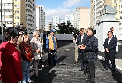 Губернатор Кубани Вениамин Кондратьев встретился с дольщиками проблемных ЖК «Парусная регата» и «Иван-да-Марья» в Краснодаре