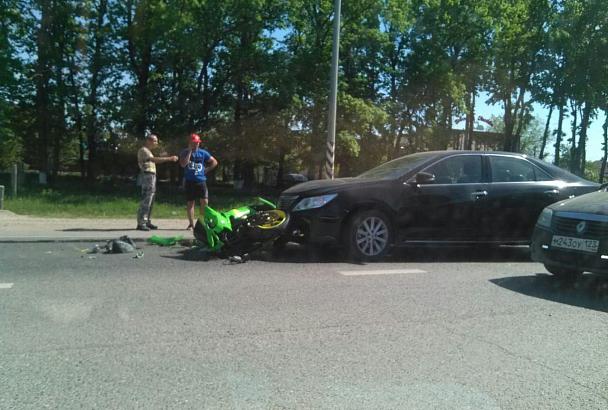 Мотоциклист, устроивший ДТП на Ростовском шоссе в Краснодаре, рассказал об обстоятельствах аварии