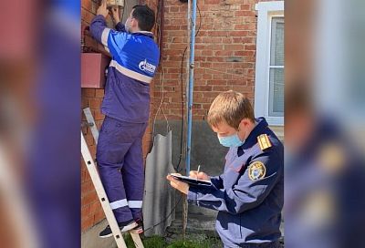 Мать и трое детей отравились угарным газом в Тимашевском районе