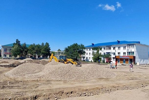 Благоустройство центральной площади Белореченска по нацпроекту «Жилье и городская среда» выполнили на 10%