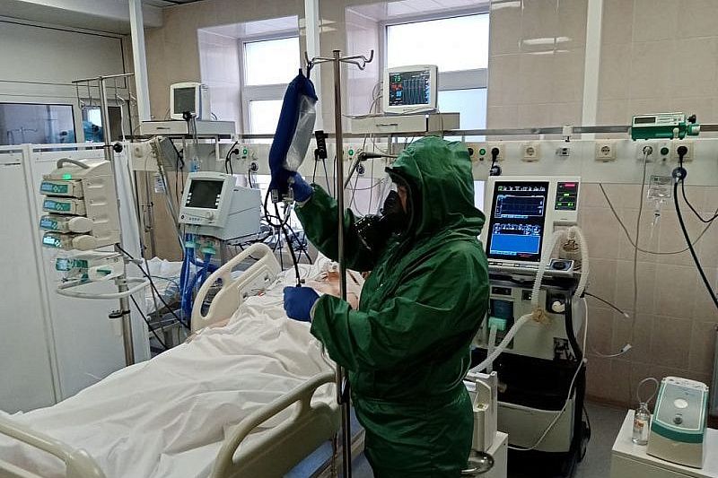 На аппаратах искусственной вентиляции легких в Краснодарском крае находятся 115 пациентов с коронавирусом