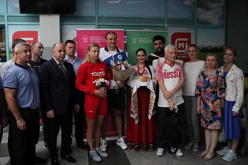 В аэропорту Краснодара встретили призеров и участников Олимпийских игр