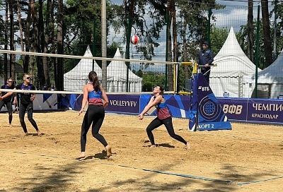 Матчи чемпионата России по пляжному волейболу стартовали в Краснодаре