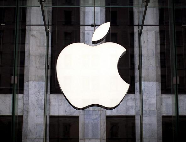 Apple рискует потерять 10 млрд из-за скандала с замедлением работы старых версий iPhone
