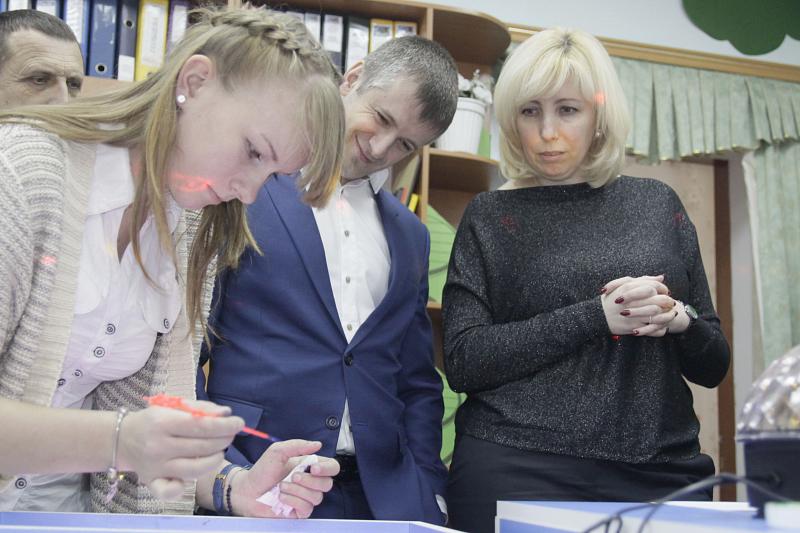 Вице-губернатор Кубани Анна Минькова высоко оценила уровень образования воспитанников Новолеушковской школы-интерната.