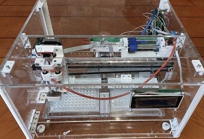 Студент КубГУ создал робота, умеющего проводить химические опыты