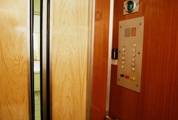 Полиция Краснодара опровергла информацию о падении лифта в многоэтажке