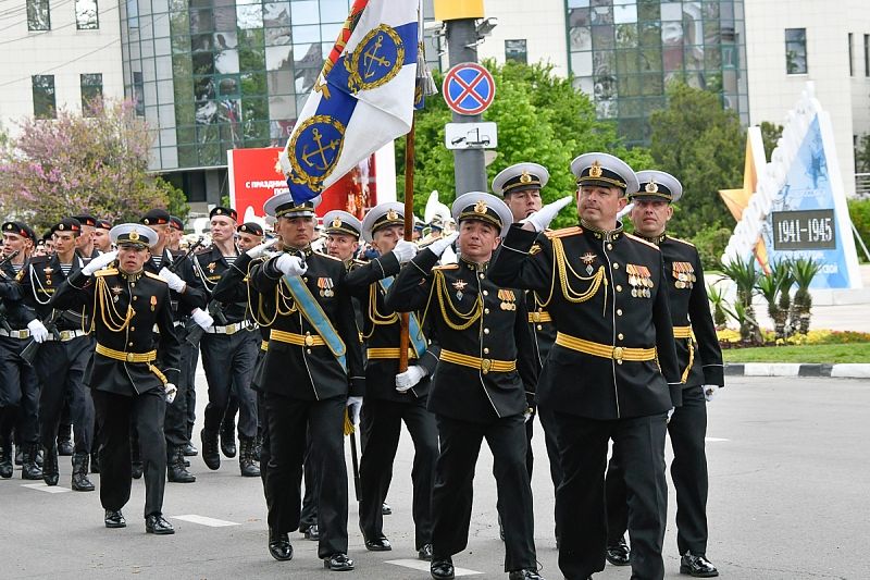Военный парад в городе-герое Новороссийске.