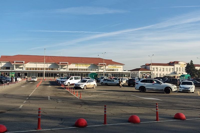 Краснодарский аэропорт вернулся к штатному режиму работы после тумана