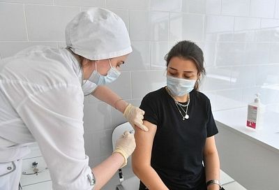 Прививки от гриппа сделали почти 900 тысяч жителей Краснодарского края 