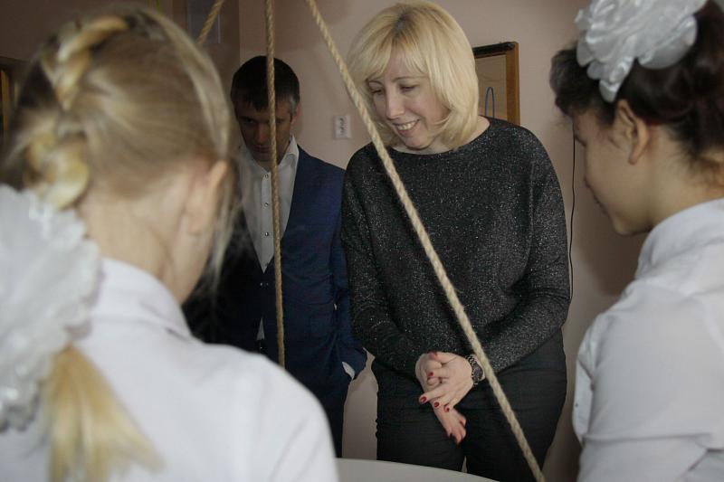 Вице-губернатор Кубани Анна Минькова высоко оценила уровень образования воспитанников Новолеушковской школы-интерната.