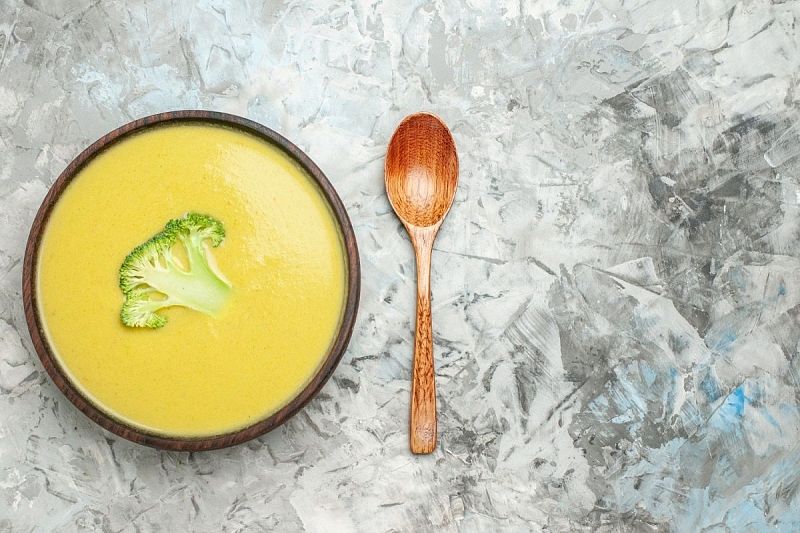 Нежнятина в тарелке: этот суп идеален для теплых майских дней