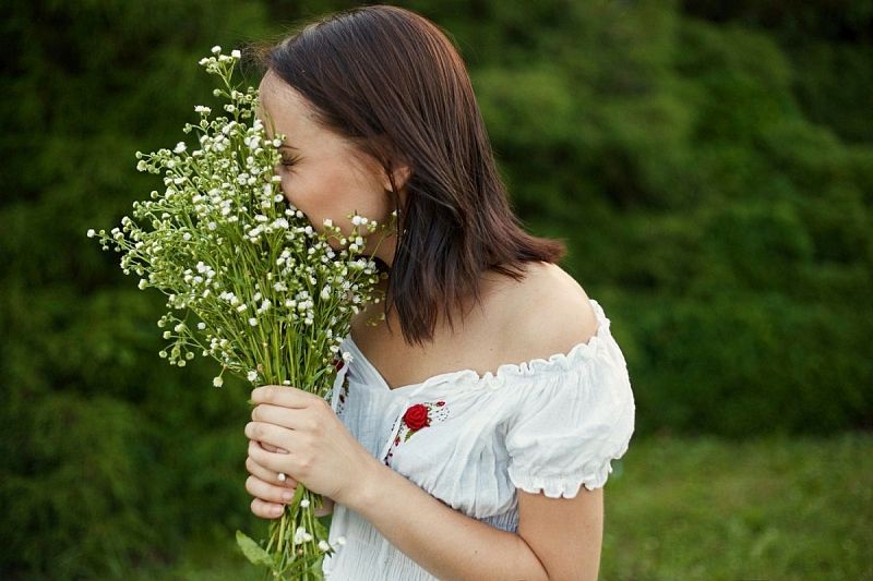 Станьте минималистом: советы для аллергиков, которые помогут легче пережить сезон цветения растения