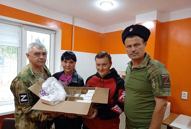 Кубанские казаки отправили жителям Донбасса еще пять тонн гуманитарного груза 