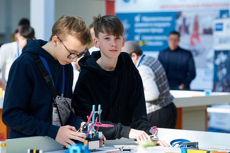 Команды Краснодарского края победили на Национальном чемпионате по робототехнике