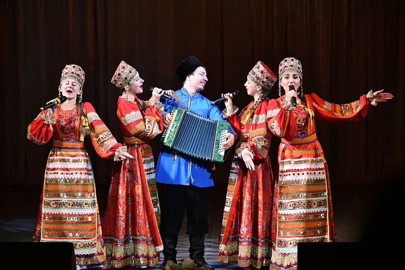 Гостей мероприятия ждал праздничный концерт с участием творческих коллективов Кубани.