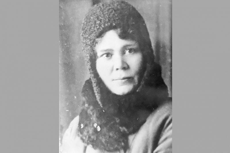Жительница станицы Славянской Мария Петрова была награждена двумя медалями.