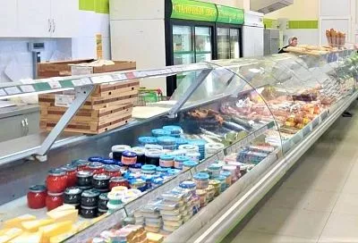 Сеть продуктовых магазинов Красноармейского района ускорила процесс пополнения продовольственных товаров в супермаркетах