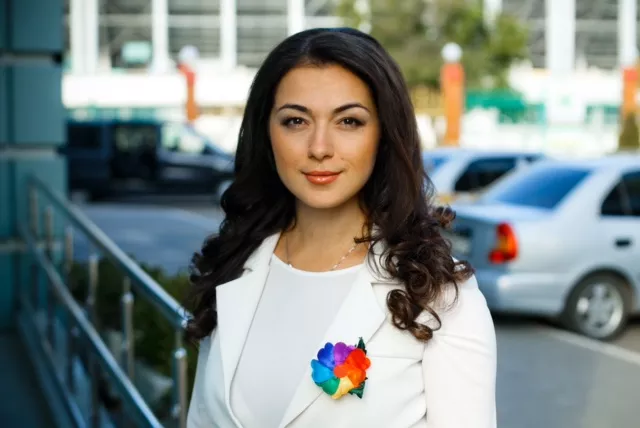 Яна Сторожук