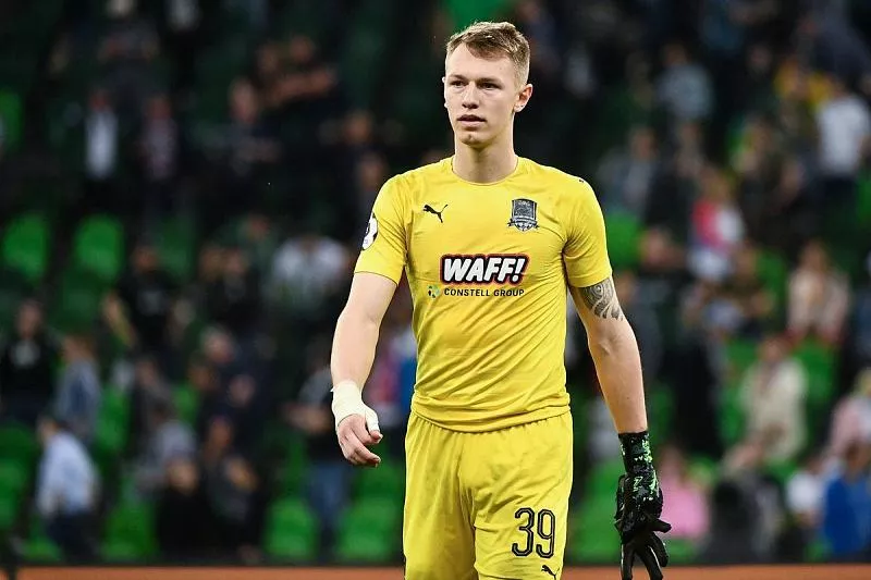 Матвей Сафонов