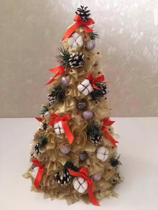 Елка-Хэндмейд