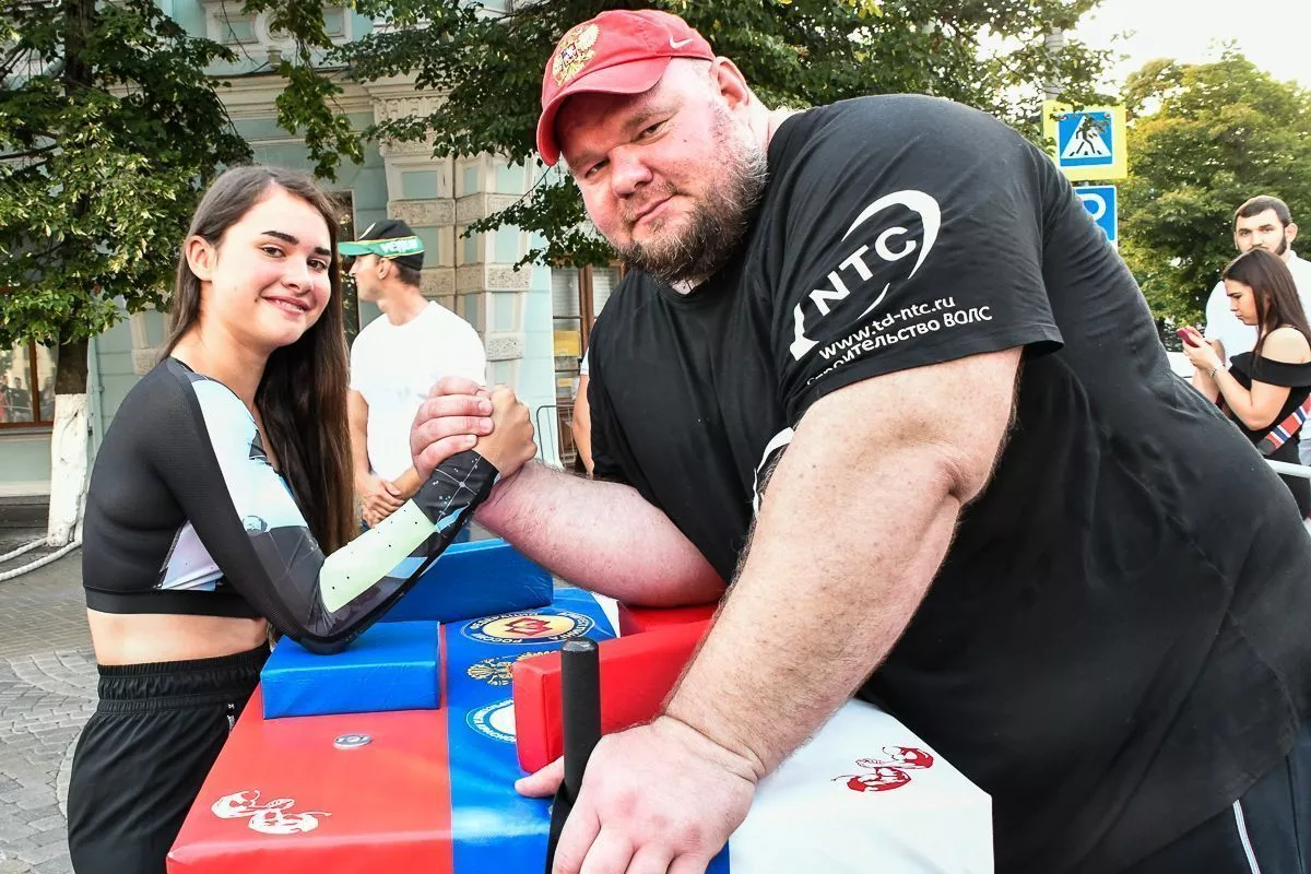 Яркий праздник для молодежи.