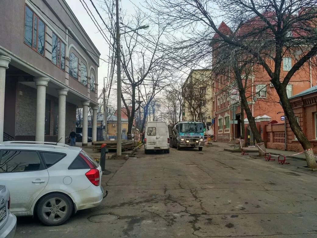 Ремонт коллектора на улице Гимназической