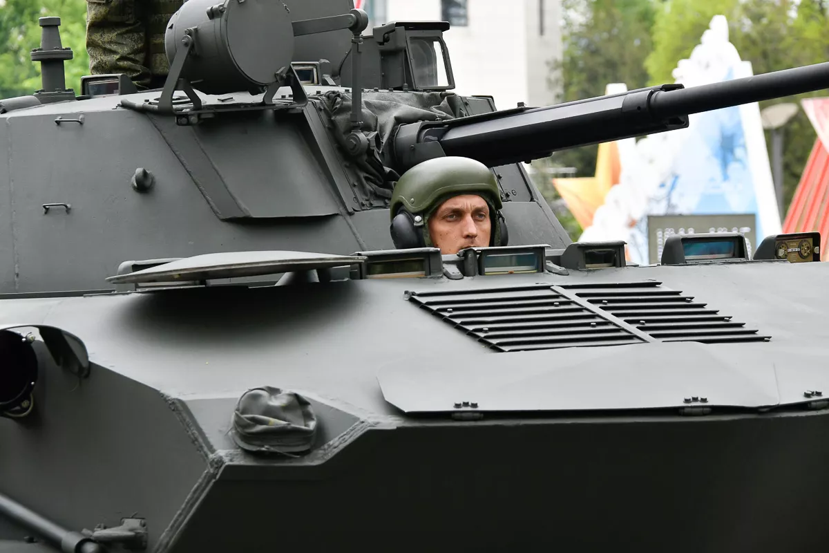 Военный парад в городе-герое Новороссийске. Военный парад в городе-герое Новороссийске.