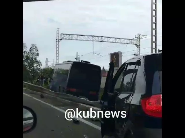 Автобус с детьми попал в ДТП в Сочи