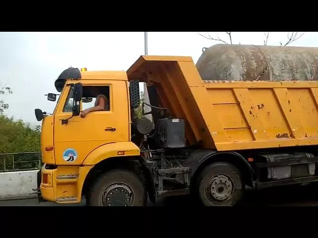 Грузовики на Яблоновском мосту