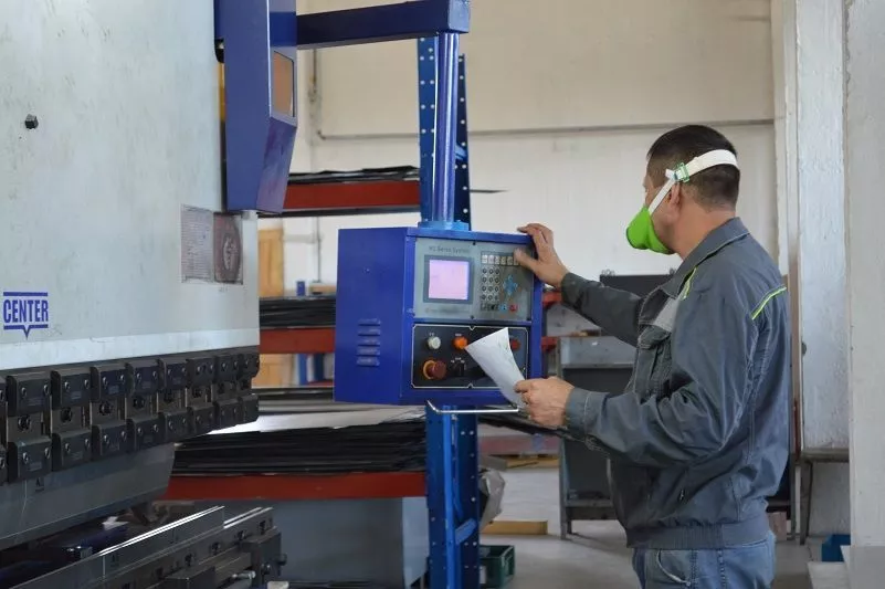 В Крымске работает единственный в Южном федеральном округе завод по производству лифтового оборудования. В Крымске работает единственный в Южном федеральном округе завод по производству лифтового оборудования.