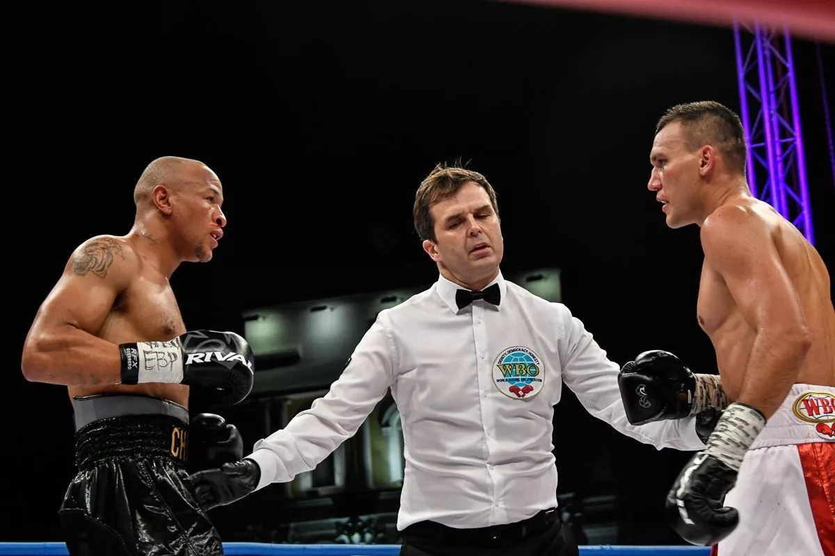 В Геленджике состоялся международный турнир по профессиональному боксу 