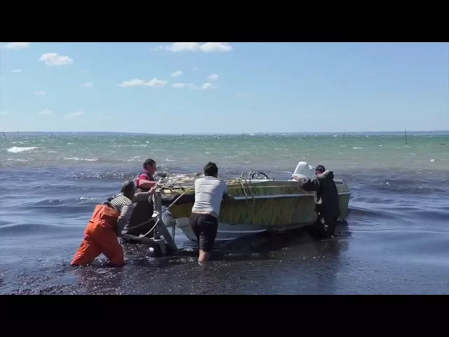 Заключительный день подъёма затонувшего БРДМ2