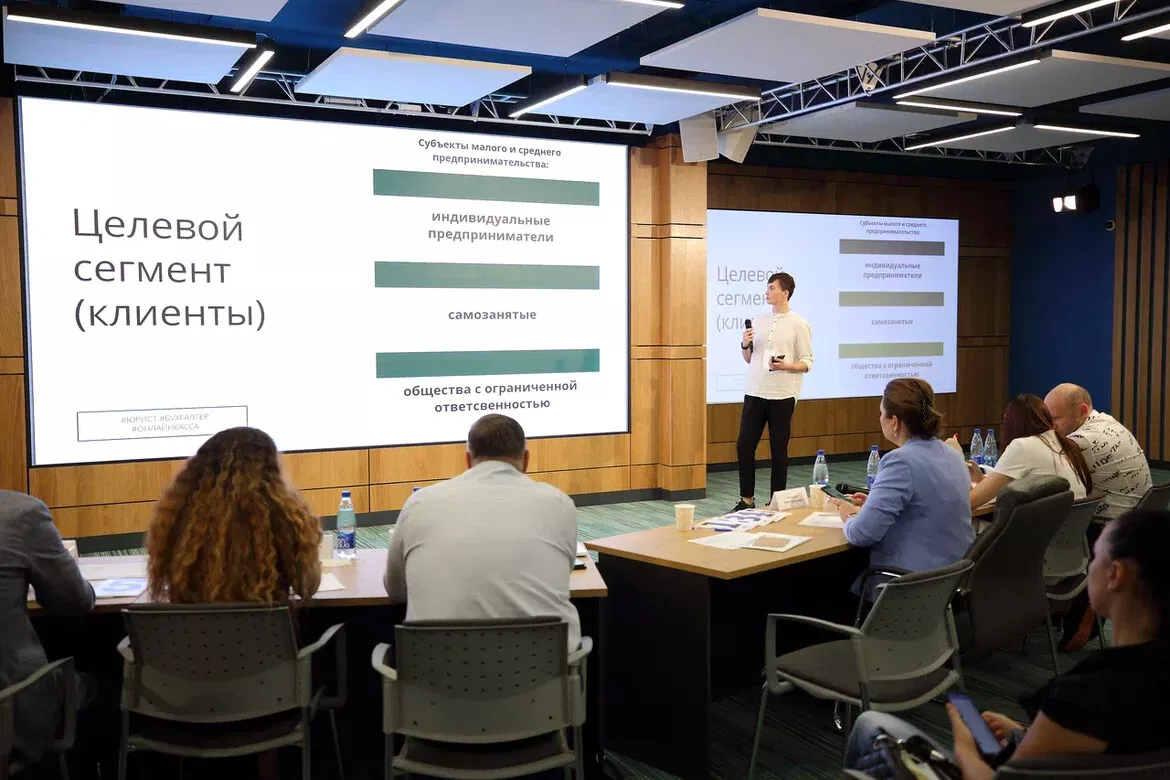 Чтобы дойти до «выпускного» школы молодого предпринимателя «Бизнес молодых», надо защитить свой проект перед экспертами.