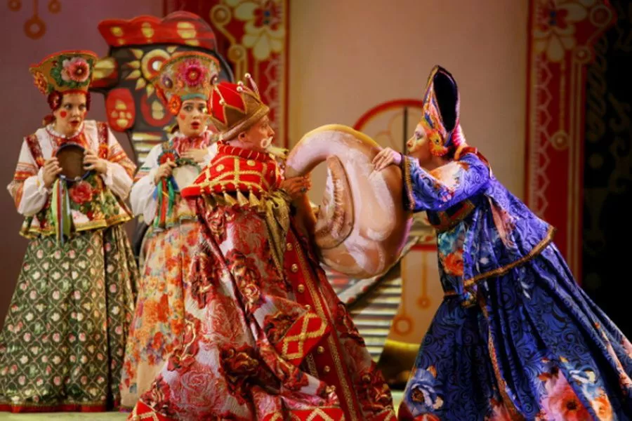 Любимый несколькими поколениями мультфильм превратился в целый спектакль.