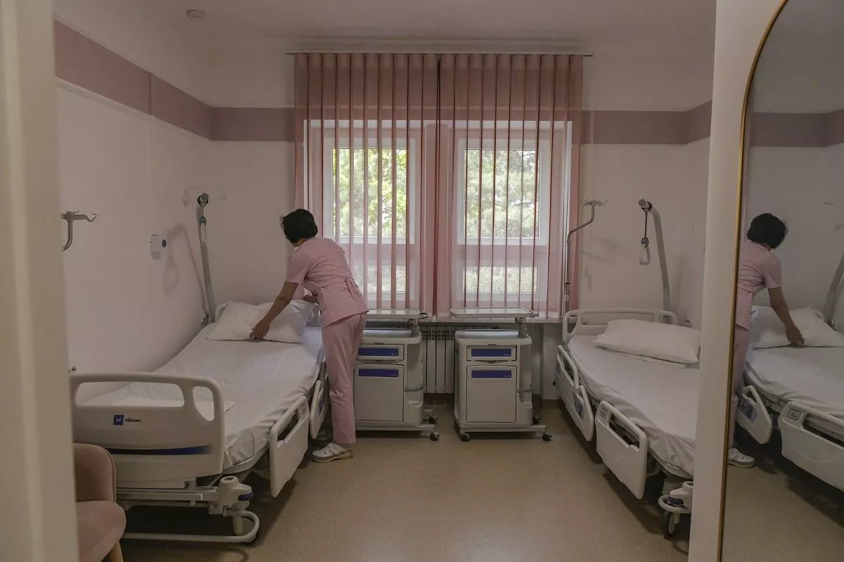 Палаты в клинике  уютные и комфортные. 