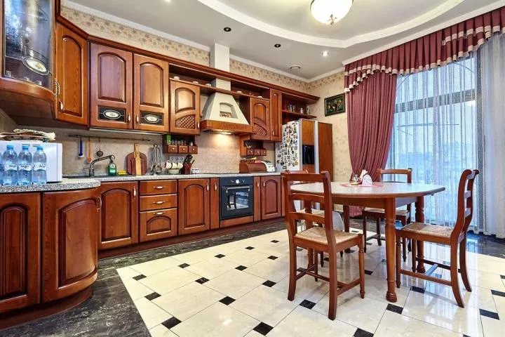 Четырехкомнатная квартира в историческом центре Краснодара стоит 44 млн рублей. Четырехкомнатная квартира в историческом центре Краснодара стоит 44 млн рублей.