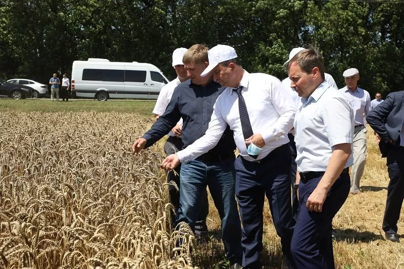 на краевом уровне делается все возможное для снижения антропогенной нагрузки на земли. на краевом уровне делается все возможное для снижения антропогенной нагрузки на земли.
