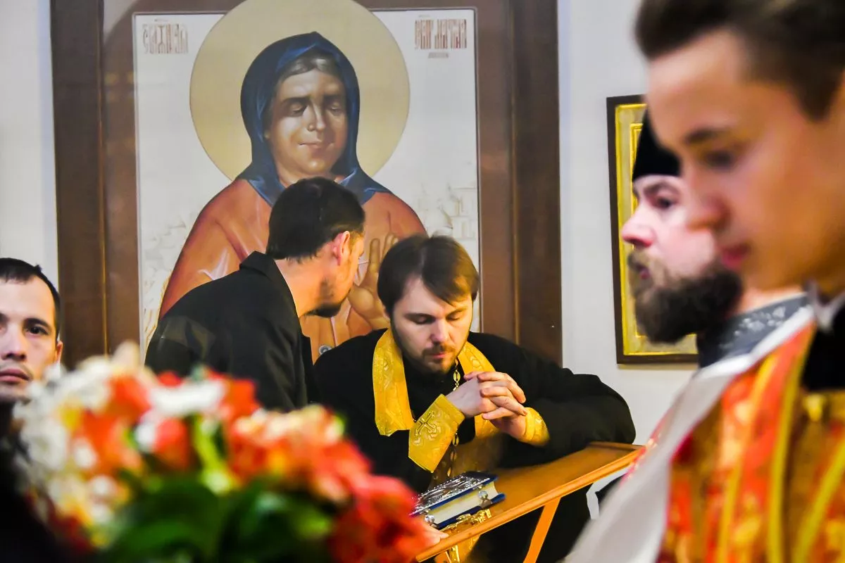 Митрополит в колонии