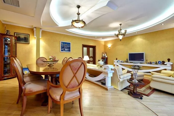 Четырехкомнатная квартира в историческом центре Краснодара стоит 44 млн рублей. Четырехкомнатная квартира в историческом центре Краснодара стоит 44 млн рублей.