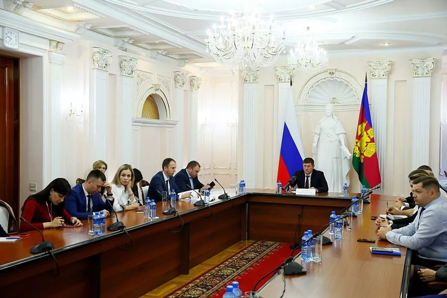 Андрей Алексеенко участвует в селекторном совещании