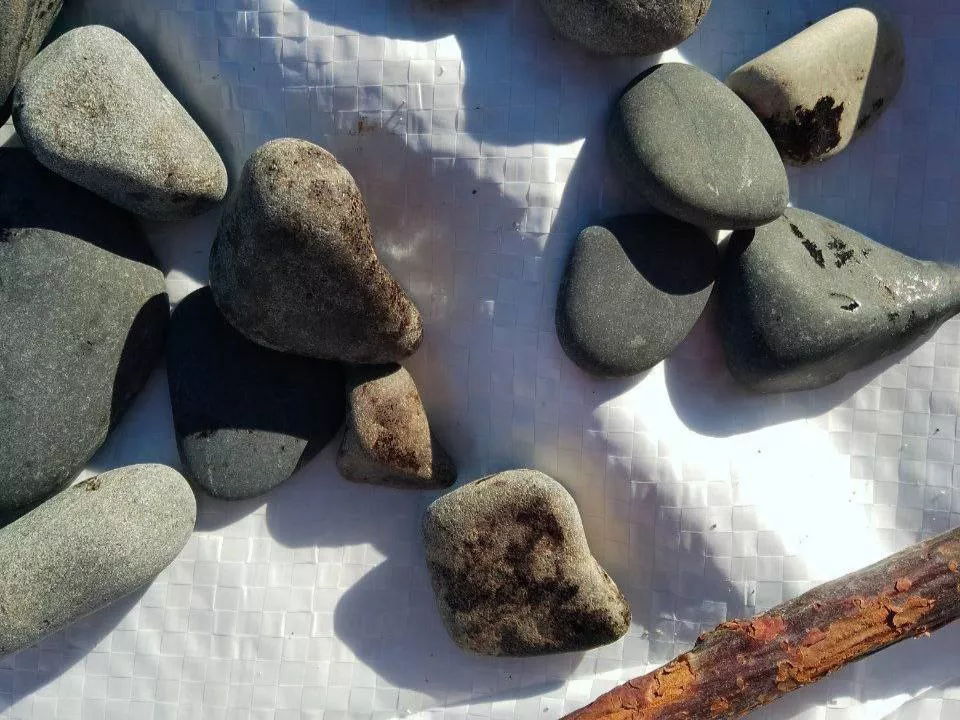 Камни, которые не отмылись в результате эксперимента. Камни, которые не отмылись в результате эксперимента.