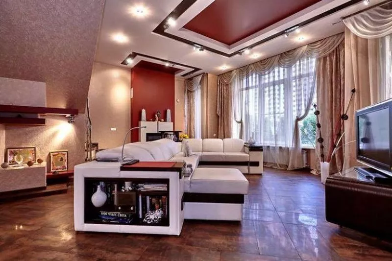 Трехэтажный кирпичный коттедж площадью 450 квадратных метров за 97 млн рублей. 