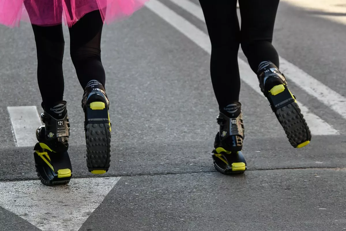 После забега участниц и зрителей ждала развлекательная программа