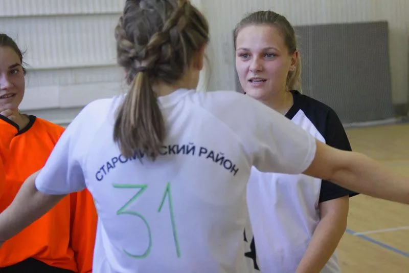 Играющий тренер команды из Староминского района Ирина Корниенко.